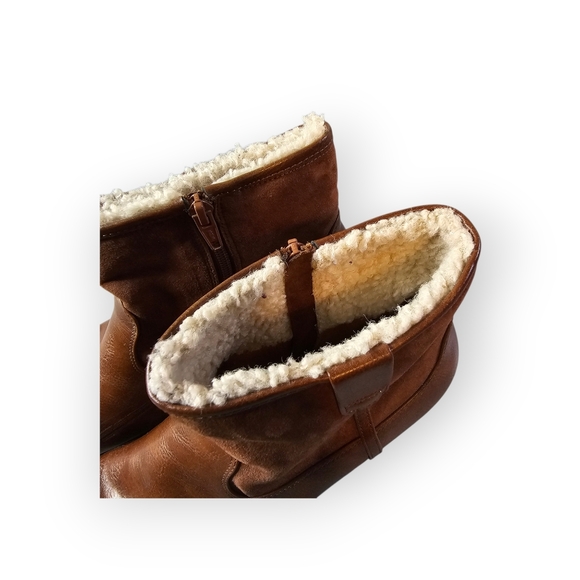 Women's Shearling Lined Clog Style Ankle Boots Brown Wood Heel - Picture 4 of 5